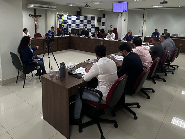 Vereadores analisam o relatório de Metas Fiscais do Executivo Municipal referente ao 1º quadrimestre de 2023