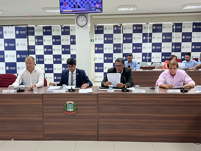 Câmara Municipal aprova projeto de lei que dispõe sobre o auxílio financeiro da União para complementação do piso salarial nacional da enfermagem em Patos de Minas