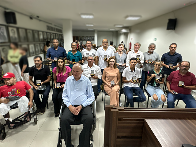 Legislativo Patense outorga Medalha de Mérito a atletas e esportistas do Município  