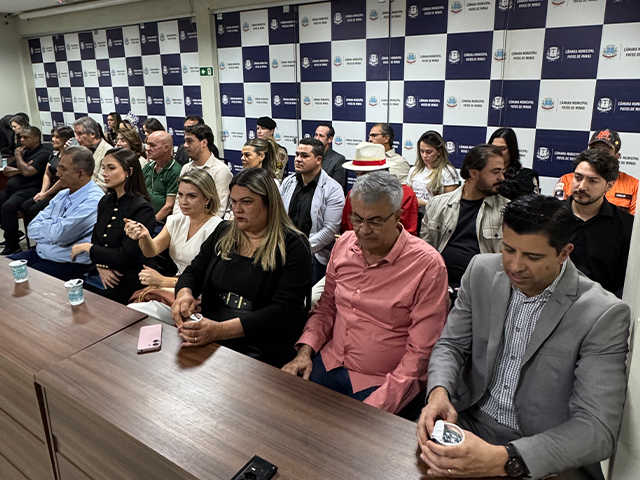 Cidadãos, empresas e instituições são agraciados pela Câmara Municipal com Diplomas de Moção de Aplausos