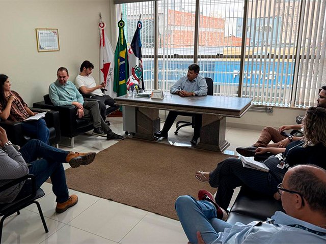 Comissão da Câmara Municipal inicia trabalhos de acompanhamento da reforma do Palácio dos Cristais - futura Sede do Legislativo Municipal