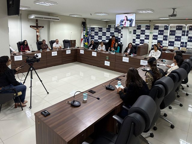 Procuradoria da Mulher da Câmara Municipal de Patos de Minas promove o encontro “Mulher, conheça seus direitos”