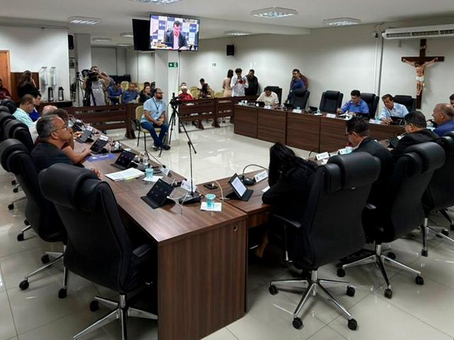 Câmara Municipal de Patos de Minas aprova reajuste de vencimentos dos servidores municipais e revisão de subsídios do prefeito, vereadores e secretários